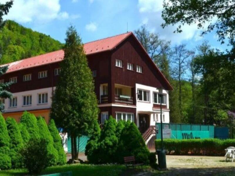 Sport Hotel Gejzirpark Karlovy Vary Exterior foto